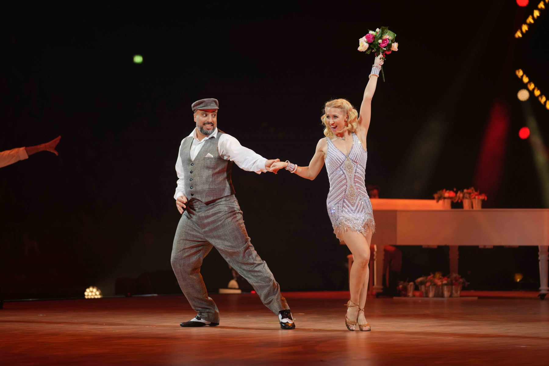 04.12.2023 Tanzpaar Abdelkarim & Kathrin Menzinger bei Let's Dance - Die Live-Tournee 2023 in der ausverkauften SAP Arena Mannheim.