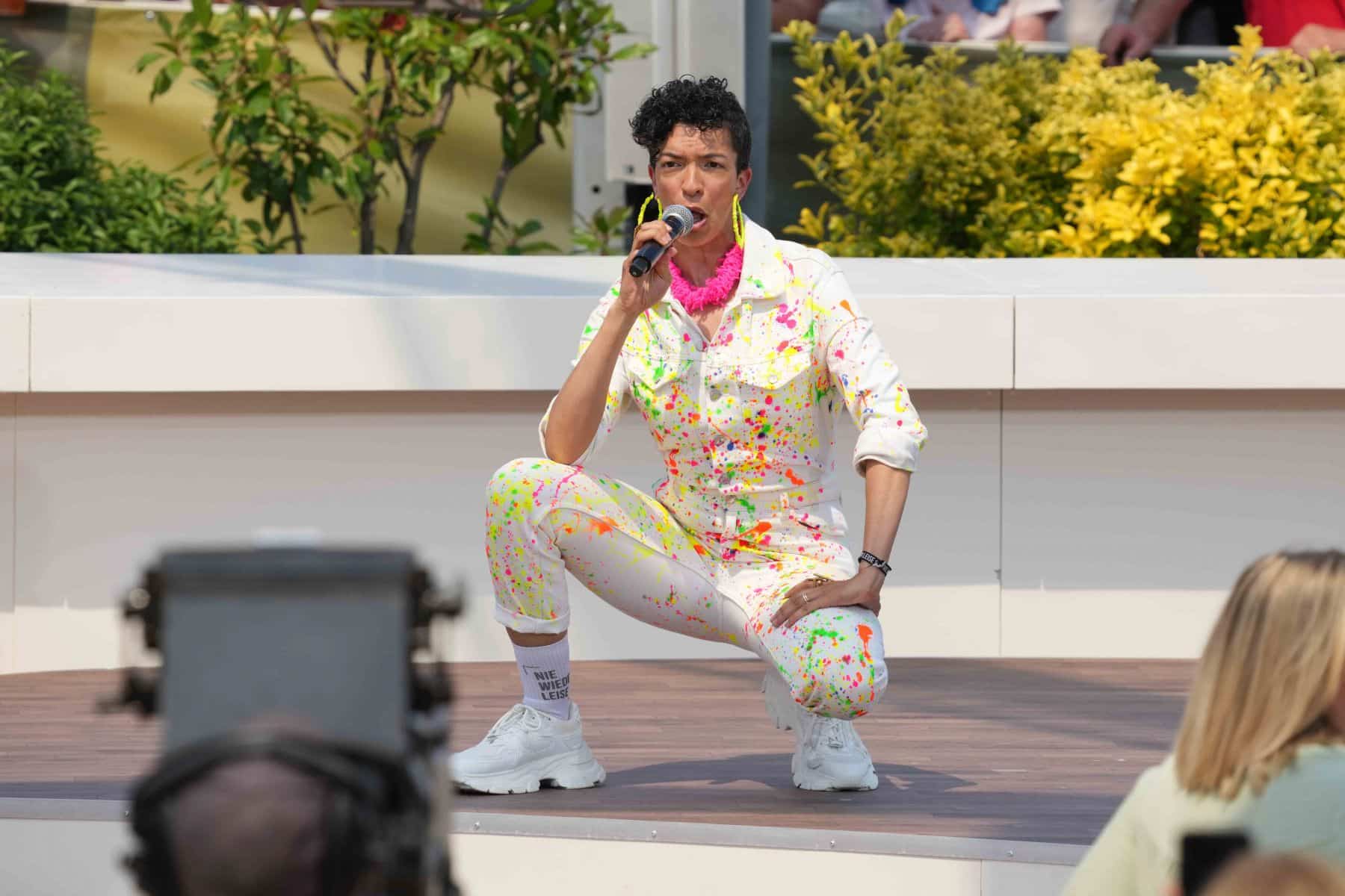 Celina Bosti in der Unterhaltungsshow ZDF Fernsehgarten am 09.07.2023 in Mainz.