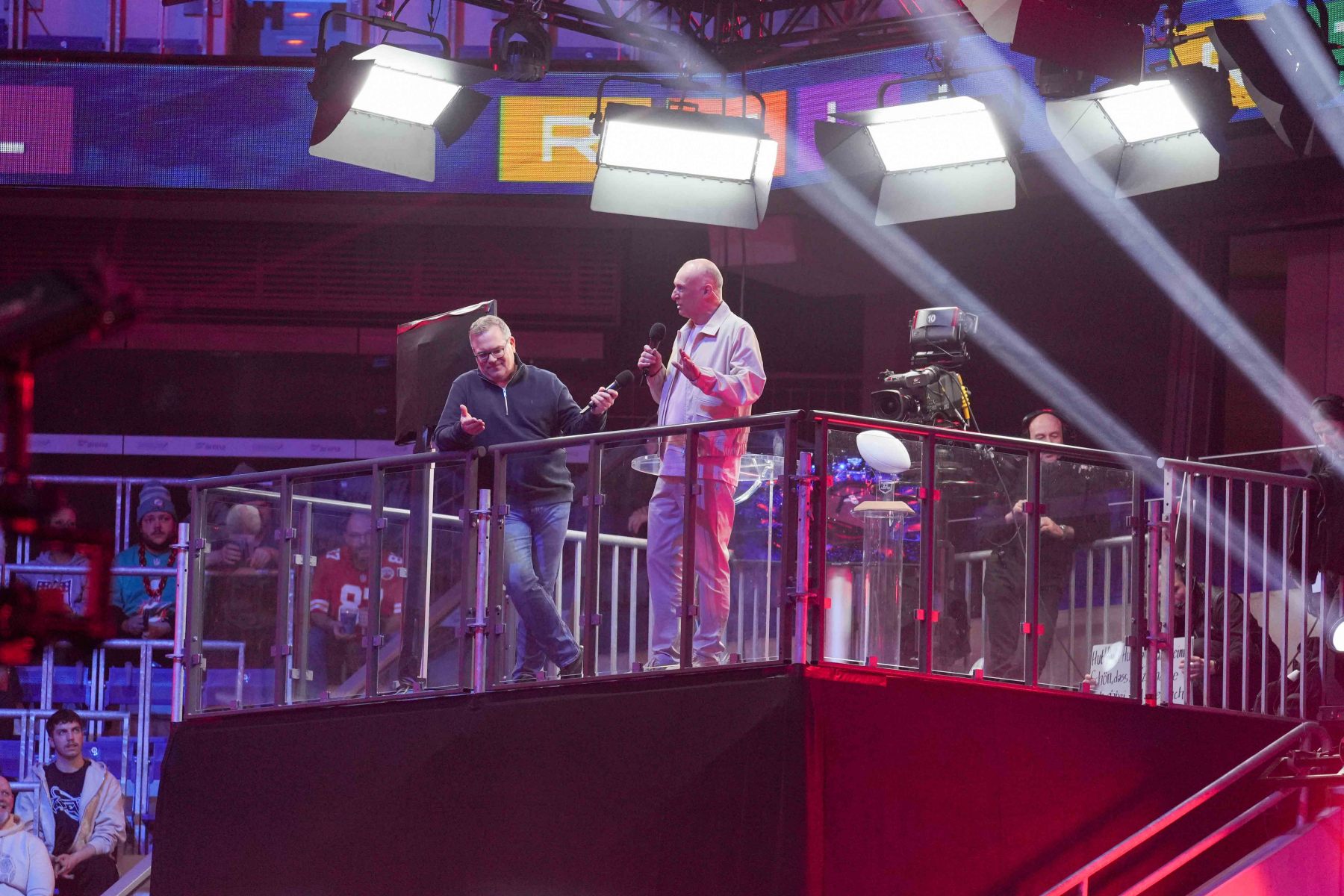 11.02.2024 Das Event-Spektakel von TV-Mastermind Stefan Raab in der SAP Arena Mannheim mit Elton & Frank Buschmann.