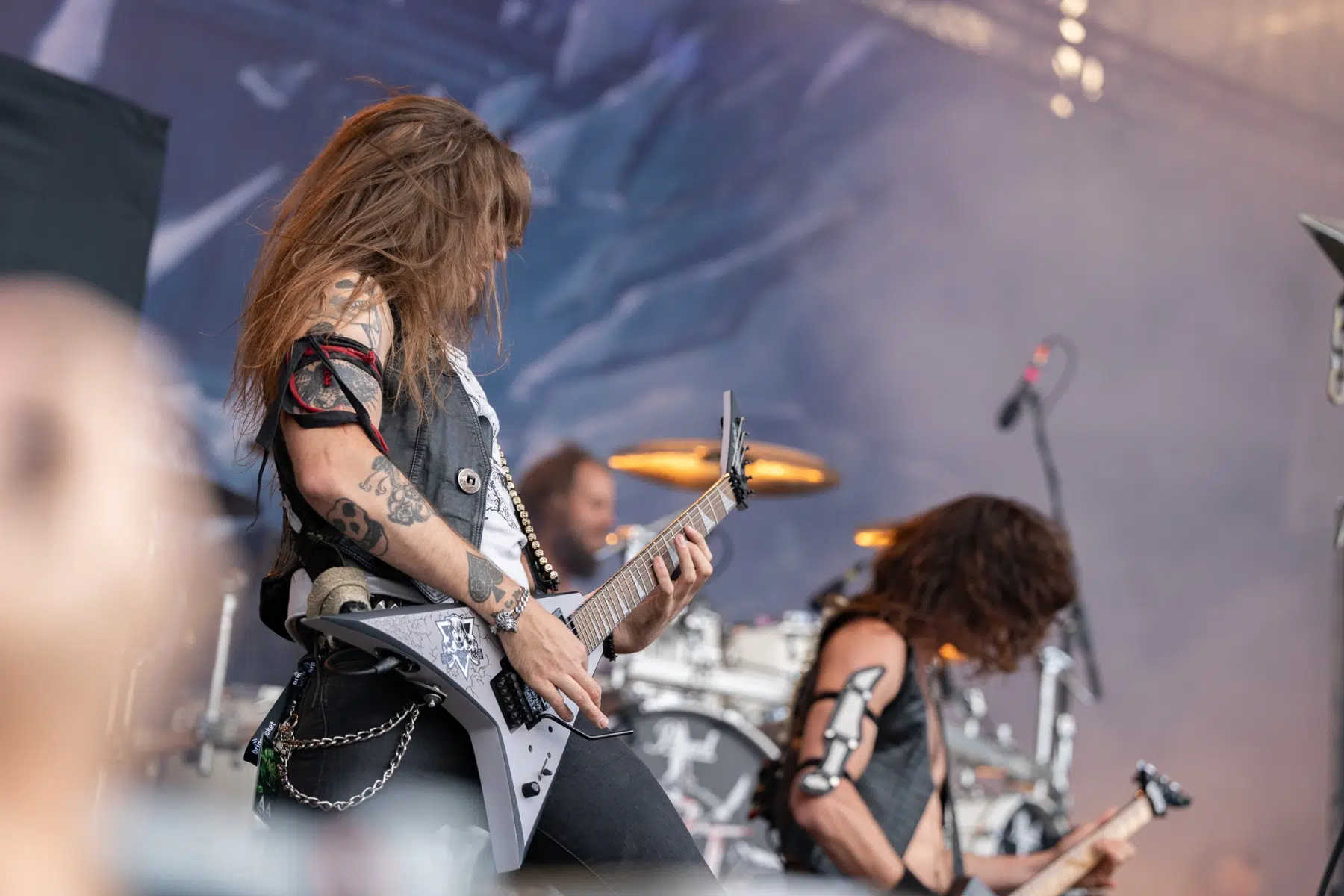 Evil-Invaders-3 Evil-Invaders-3