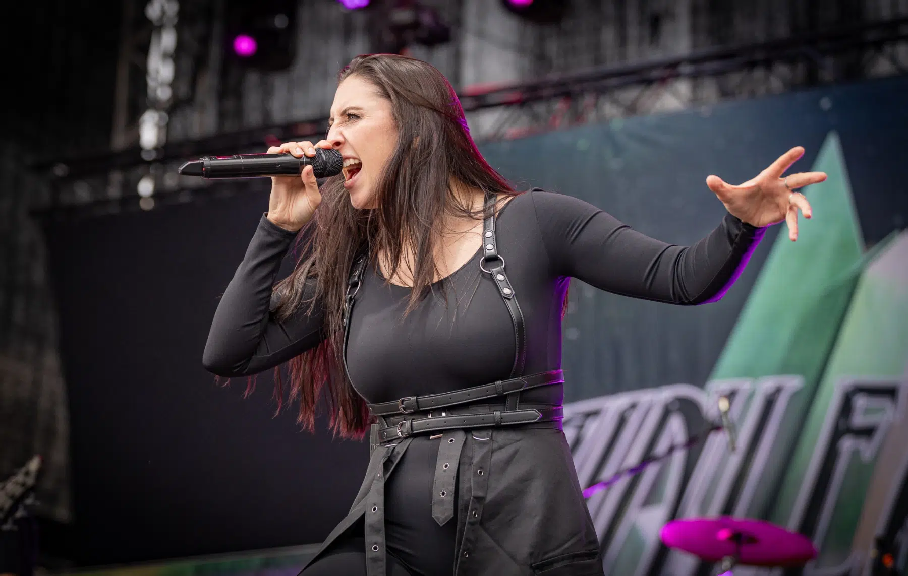 Unleash-The-Archers-4 Unleash-The-Archers-4