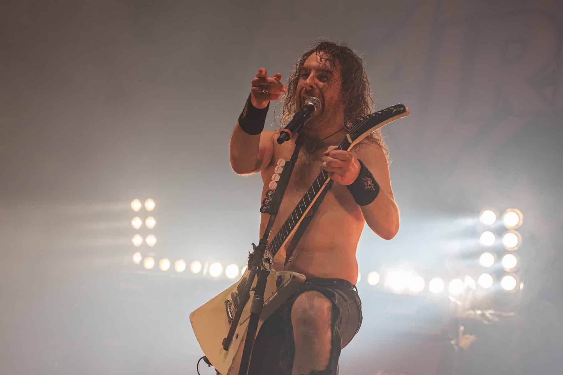 Airbourne-12