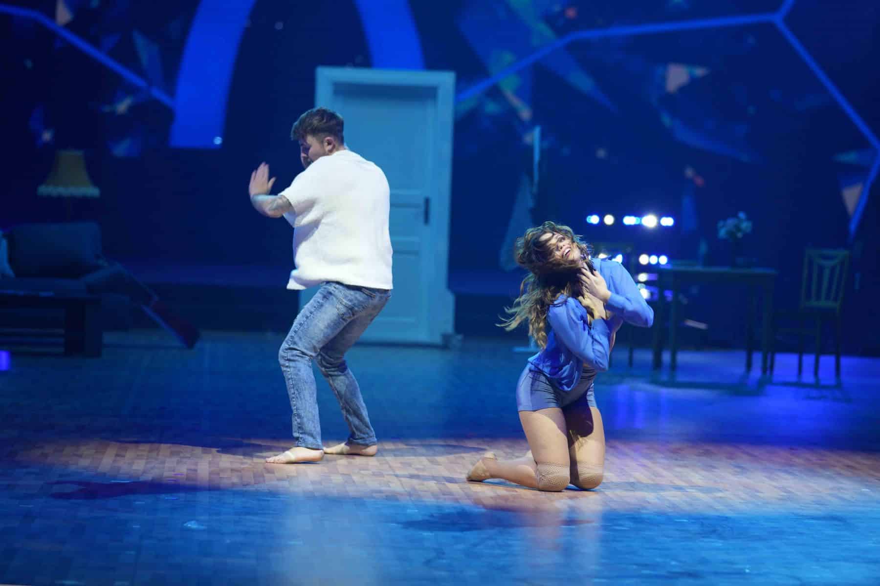 14.11.2022 Tänzerin Christina Luft und Sänger Mike Singer Let s Dance - Die Live-Tournee 2022.