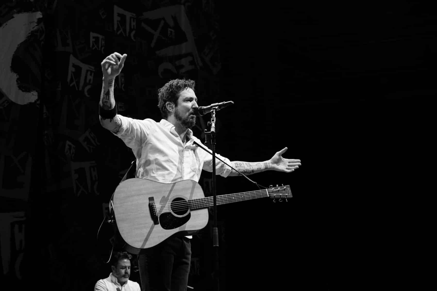 Frank-Turner-and-the-Sleeping-Souls-23