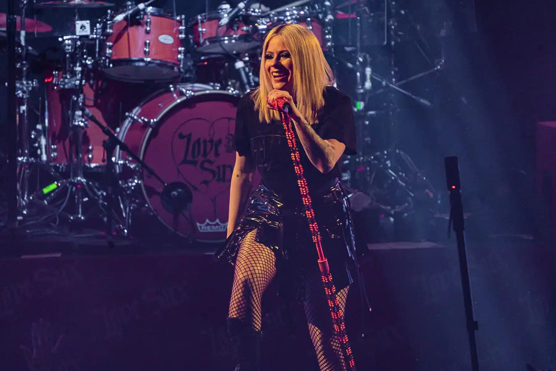 18.04.2023-Avril-Lavigne-Offenbach-Jan-Heesch-Cityguide-Rhein-Neckar-19 18.04.2023-Avril-Lavigne-Offenbach-Jan-Heesch-Cityguide-Rhein-Neckar-19