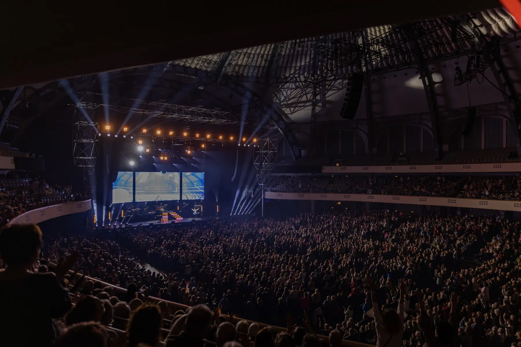 28.11.2025-Night-Fever-Jan-Heesch-33 28.11.2025-Night-Fever-Jan-Heesch-33