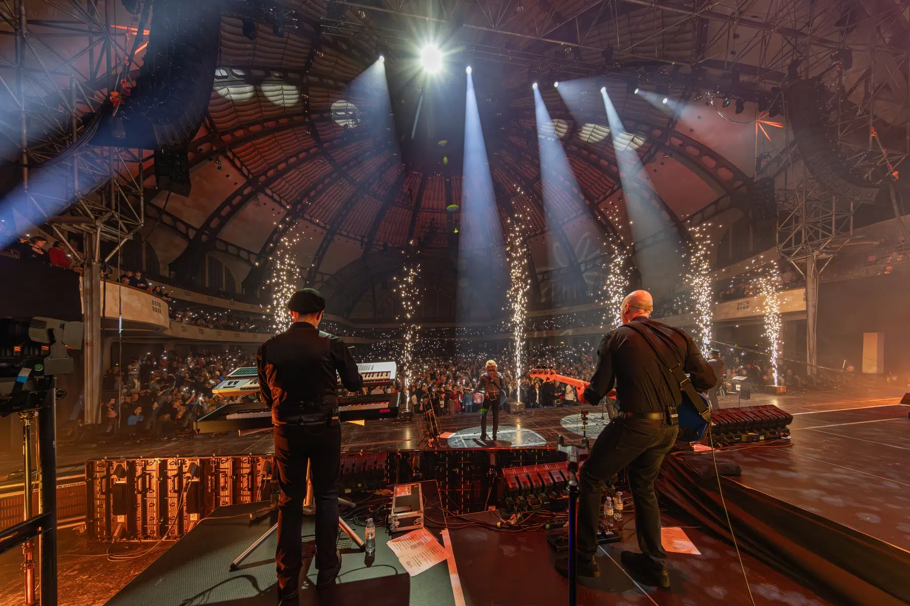 28.11.2025-Night-Fever-Jan-Heesch-80 28.11.2025-Night-Fever-Jan-Heesch-80