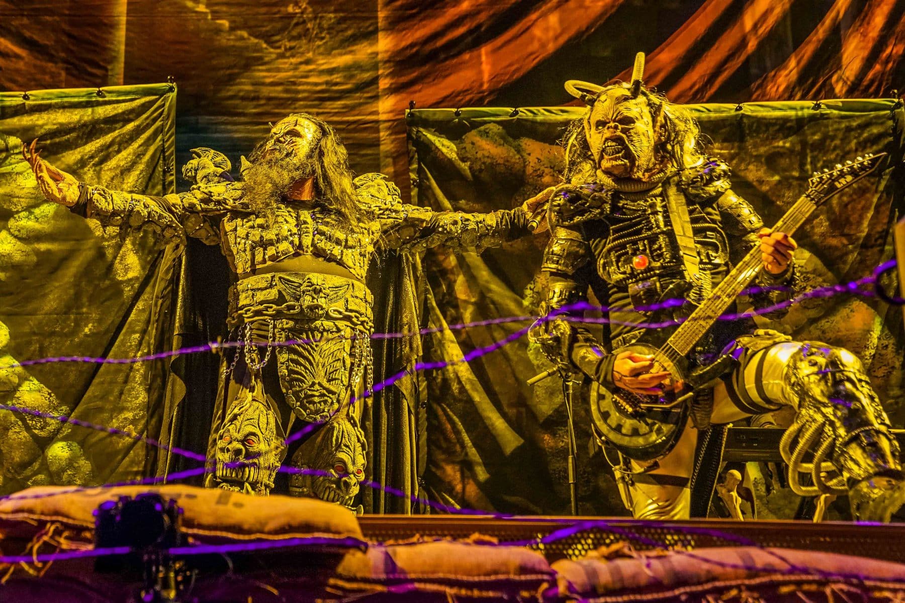 22.04.2023 Sabaton auf The Tour to End all Tours in der Festhalle Frankfurt. Support: Lordi & Babymetal.
Fotos © Boris Korpak / bokopictures