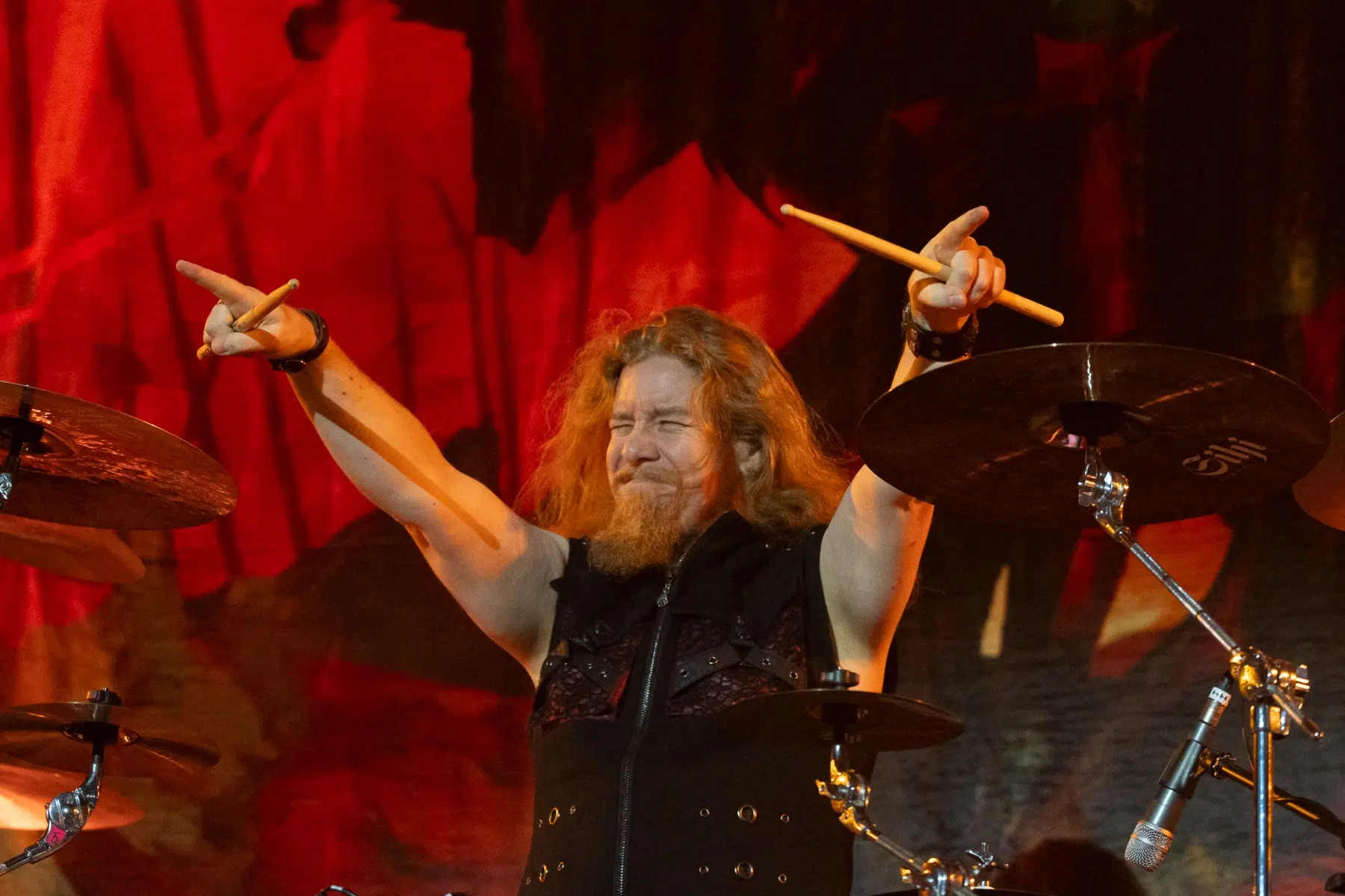 Beast-In-Black-02 Beast-In-Black-02