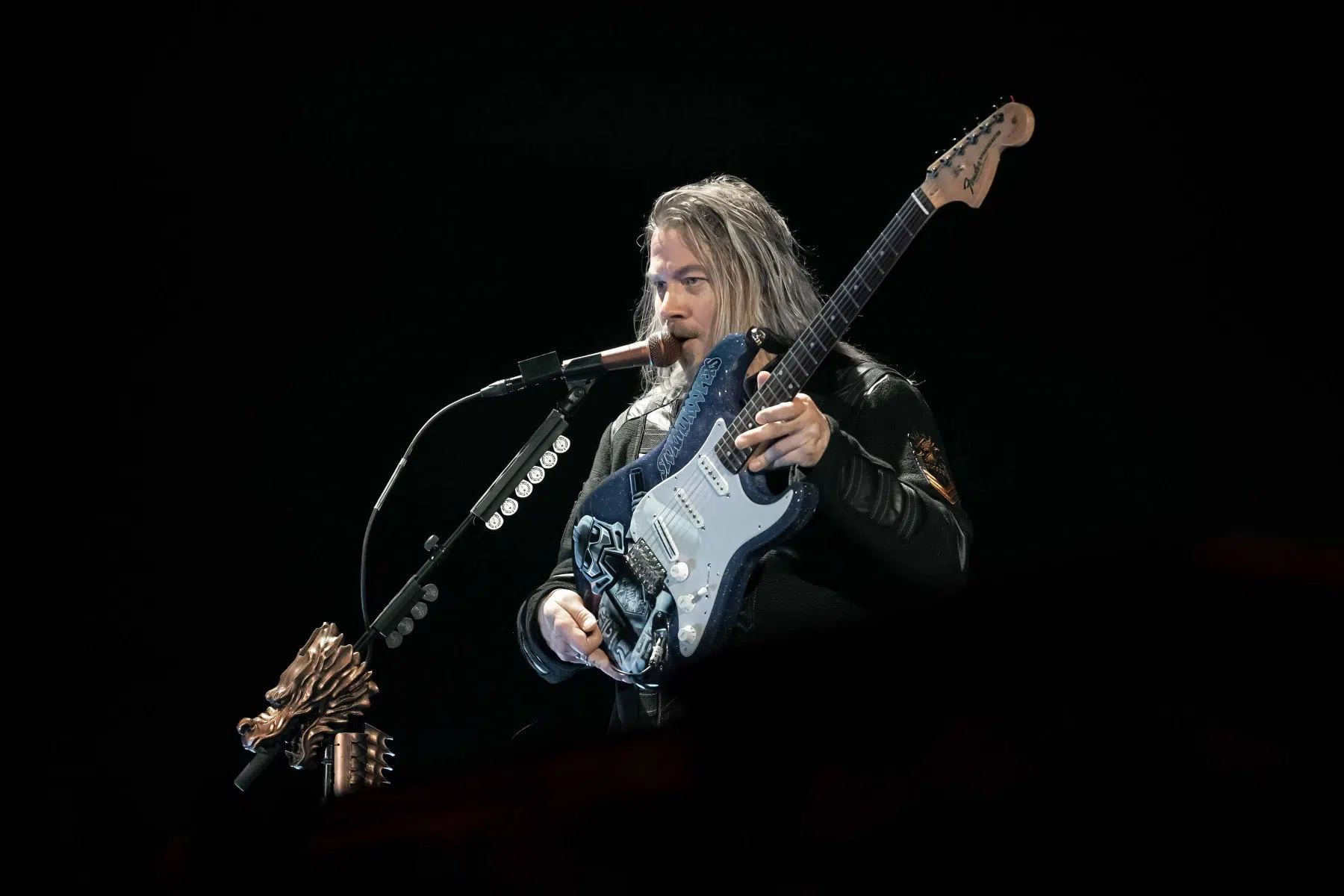 Sabaton mit ihrer „The Legendary Tour“ am 25.11.2025 in der Frankfurter Festhalle.
Fotos © by Boris Korpak | bokopictures Sabaton mit ihrer „The Legendary Tour“ am 25.11.2025 in der Frankfurter Festhalle.
Fotos © by Boris Korpak | bokopictures