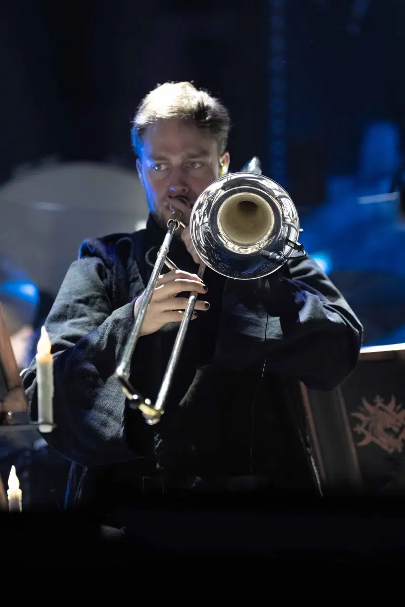 The Legendary Orchestra eröffneten Sabatons „The Legendary Tour“ am 25.11.2025 in der Frankfurter Festhalle mit epischer Stimmung und voller Energie. Fotos © by Boris Korpak | bokopictures The Legendary Orchestra eröffneten Sabatons „The Legendary Tour“ am 25.11.2025 in der Frankfurter Festhalle mit epischer Stimmung und voller Energie. Fotos © by Boris Korpak | bokopictures