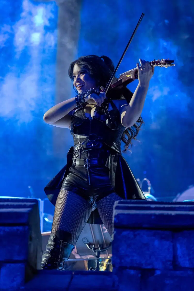 The Legendary Orchestra eröffneten Sabatons „The Legendary Tour“ am 25.11.2025 in der Frankfurter Festhalle mit epischer Stimmung und voller Energie. Fotos © by Boris Korpak | bokopictures The Legendary Orchestra eröffneten Sabatons „The Legendary Tour“ am 25.11.2025 in der Frankfurter Festhalle mit epischer Stimmung und voller Energie. Fotos © by Boris Korpak | bokopictures