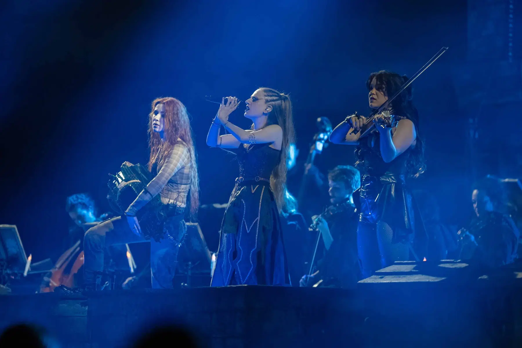 The Legendary Orchestra eröffneten Sabatons „The Legendary Tour“ am 25.11.2025 in der Frankfurter Festhalle mit epischer Stimmung und voller Energie. Fotos © by Boris Korpak | bokopictures The Legendary Orchestra eröffneten Sabatons „The Legendary Tour“ am 25.11.2025 in der Frankfurter Festhalle mit epischer Stimmung und voller Energie. Fotos © by Boris Korpak | bokopictures