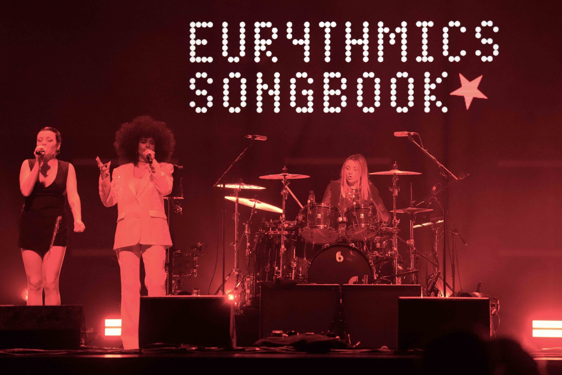 26.11.2023 Dave Stewart Eurythmics Songbook | Sweet Dreams - 40th Anniversary Tour 2023 in der myticket Jahrhunderthalle Frankfurt.