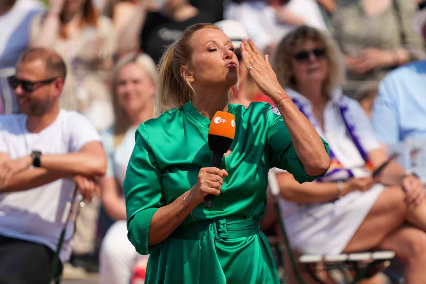 Andrea Kiewel in der  Unterhaltungsshow ZDF Fernsehgarten am 28.05.2023 in Mainz.