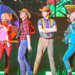 Bibi und Tina während der Aufführung von „Die große Show“ in der SAP Arena Mannheim.