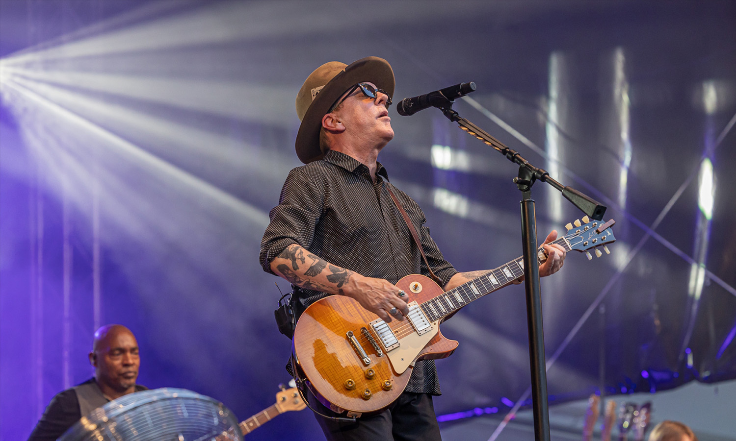 Kiefer Sutherland beim Konzert der Marburger Sommernächte 2024 auf der Schlossparkbühne
