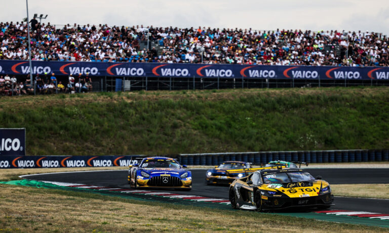 Mirko Bortolotti steuert den neuen Lamborghini Temerario GT3 über die Rennstrecke und feiert am 26.07.2026 einen historischen DTM-Sieg.