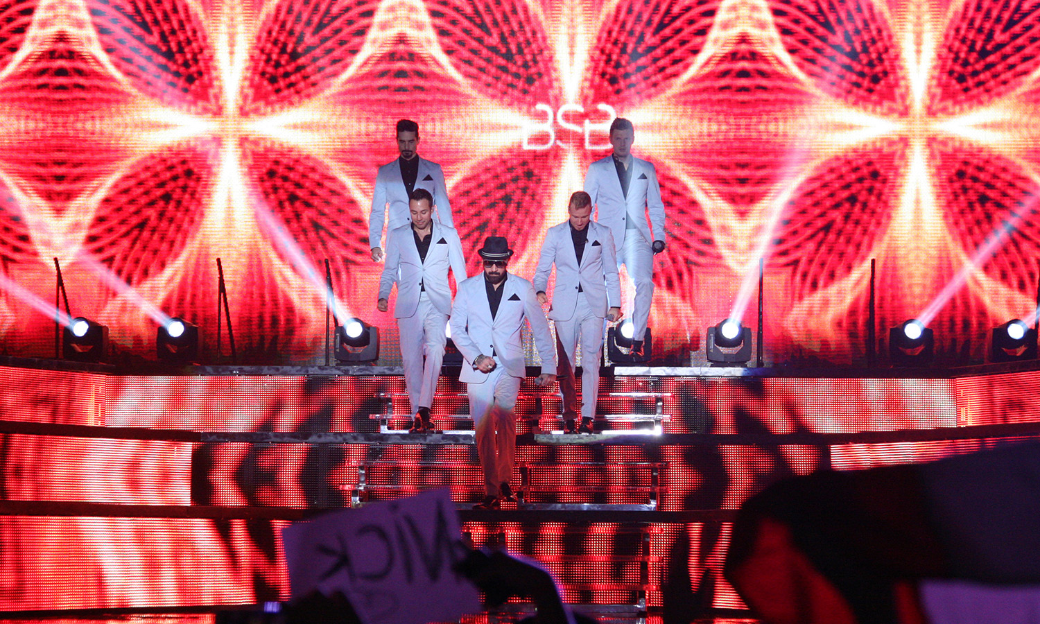 Backstreet Boys in Mannheim am 20. März 2014 gemeinsam auf der Bühne der SAP Arena