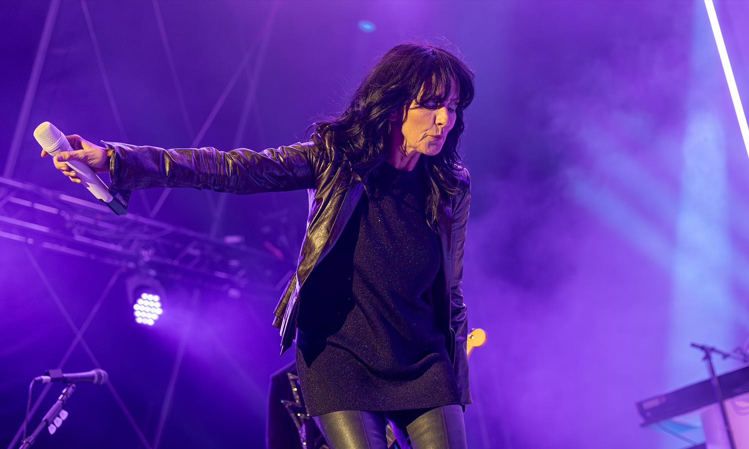 Nena live beim Gießener Kultursommer 2026 am Kloster Schiffenberg mit Band, großer Open-Air-Bühne und begeistertem Publikum