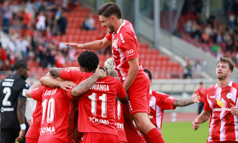 Spielszene zwischen dem KSV Hessen Kassel und dem SV Sandhausen am 5. September 2026 im Kasseler Auestadion