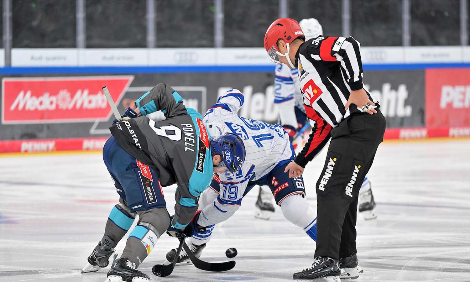 Die Adler Mannheim gleichen beim ERC Ingolstadt einen 0:2-Rückstand durch Leon Gawanke und Matthias Plachta innerhalb von 20 Sekunden aus, verlieren aber mit 2:3 nach Verlängerung.