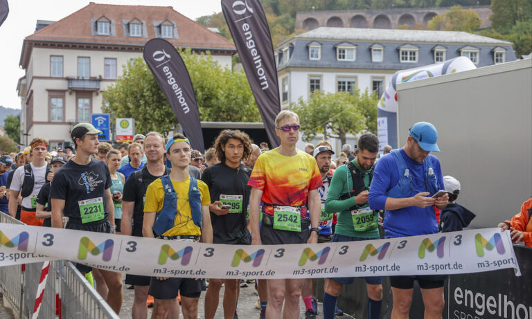 Läuferinnen und Läufer beim Trail Marathon Heidelberg am 20. September 2026 auf der Strecke durch Heidelberg
