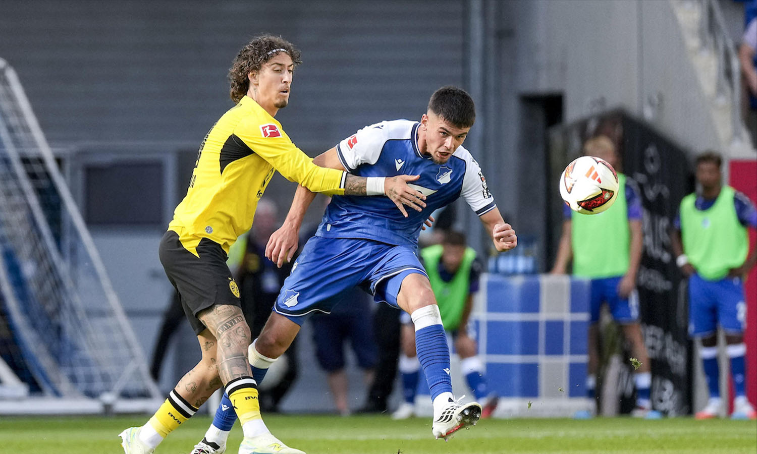 Spielszene zwischen der TSG 1899 Hoffenheim und Borussia Dortmund am 5. September 2026 in Sinsheim